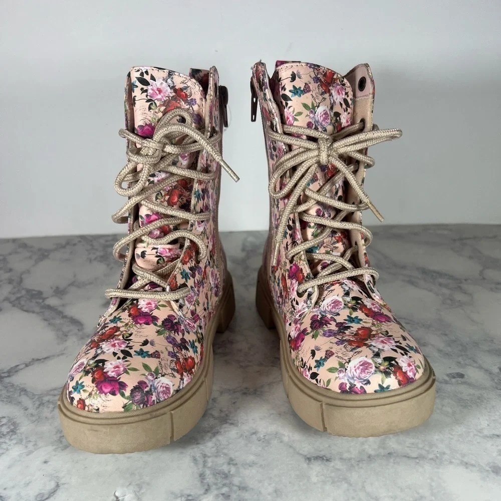 Blowfish Malibu Kids Playground Boot in Pink Anatasia